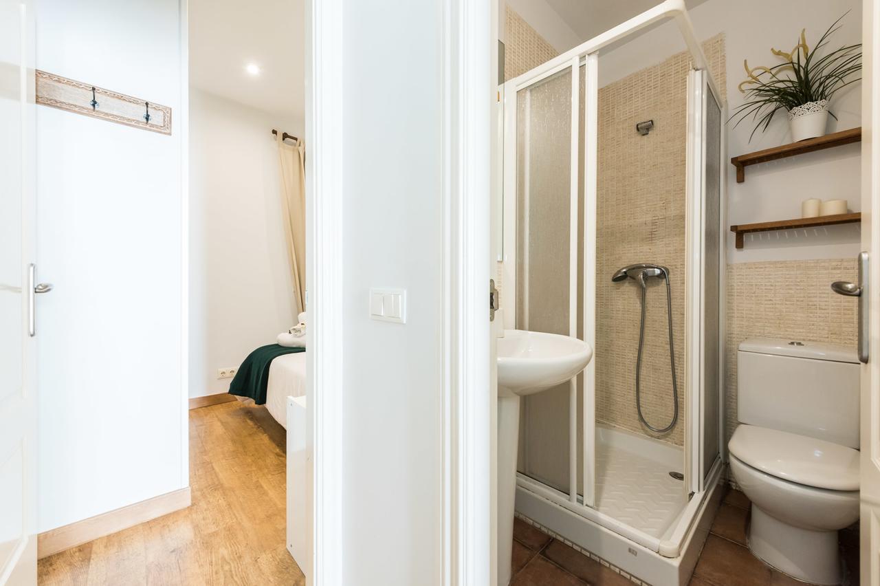 Apartmán Gran Via I Santa Ana Madrid Exteriér fotografie